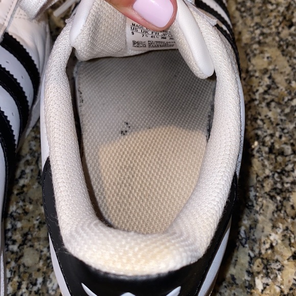 Adidas Women’s Superstar Sneakers in size 9 - Picture 11 of 13